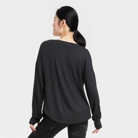 All In Motion Modal Sweatshirt. Size S - Picture 2 of 9